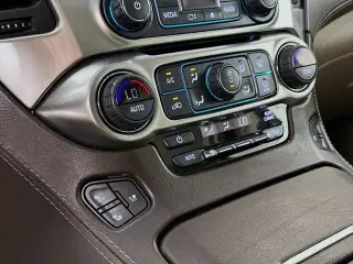 Chevrolet Tahoe 2019 4x4 Premier 4dr SUV