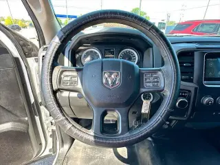 Ram 1500 Classic 2019 4x2 Tradesman 2dr Regular Cab 6.3 ft. SB Pickup