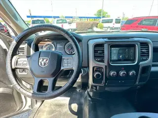 Ram 1500 Classic 2019 4x2 Tradesman 2dr Regular Cab 6.3 ft. SB Pickup