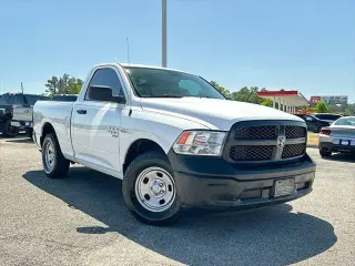 Ram 1500 Classic 2019 4x2 Tradesman 2dr Regular Cab 6.3 ft. SB Pickup