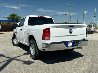 Ram 1500 Classic 2019 4x2 Tradesman 2dr Regular Cab 6.3 ft. SB Pickup