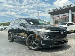 Buick Enclave 2023 4x4 Essence 4dr Crossover