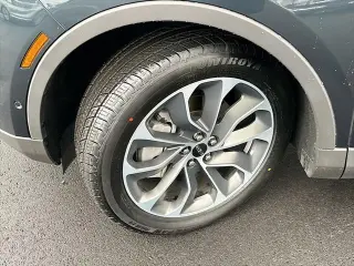 Lincoln Nautilus 2023 Reserve 4dr SUV