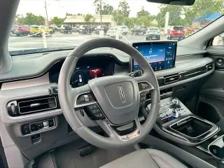 Lincoln Nautilus 2023 Reserve 4dr SUV