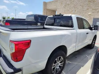 Nissan Titan 2024 4x4 SV 4dr King Cab 6.6 ft. LB