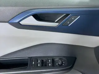 Volkswagen Taos 2023 SE 4dr SUV