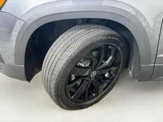 Volkswagen Taos 2023 SE 4dr SUV