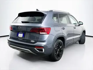 Volkswagen Taos 2023 SE 4dr SUV