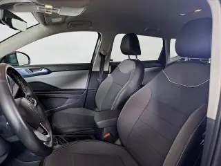 Volkswagen Taos 2023 SE 4dr SUV