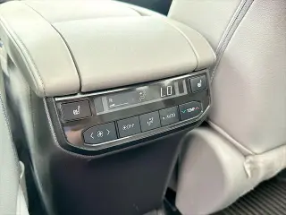 Toyota Highlander 2021 AWD Platinum 4dr SUV
