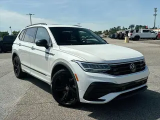 Volkswagen Tiguan 2024 SE R-Line Black 4dr SUV