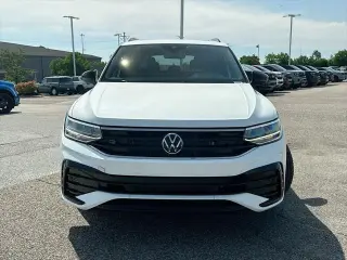 Volkswagen Tiguan 2024 SE R-Line Black 4dr SUV