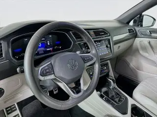 Volkswagen Tiguan 2023 SE R-Line Black 4dr SUV