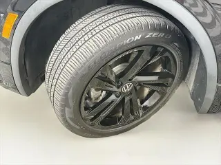 Volkswagen Tiguan 2023 SE R-Line Black 4dr SUV