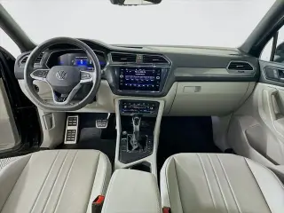 Volkswagen Tiguan 2023 SE R-Line Black 4dr SUV