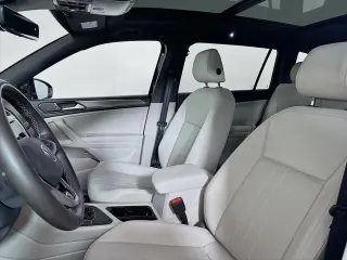 Volkswagen Tiguan 2023 SE R-Line Black 4dr SUV