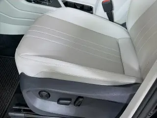 Volkswagen Tiguan 2023 SE R-Line Black 4dr SUV