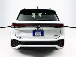 Volkswagen Tiguan 2025 SE R-Line Black 4dr SUV