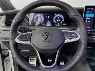 Volkswagen Tiguan 2025 SE R-Line Black 4dr SUV