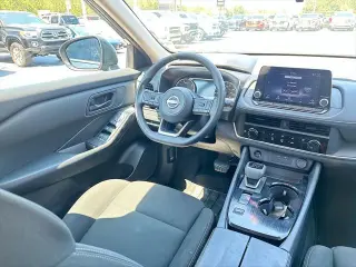 Nissan Rogue 2024 S 4dr Crossover