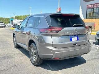Nissan Rogue 2024 S 4dr Crossover