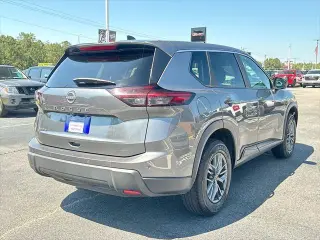 Nissan Rogue 2024 S 4dr Crossover