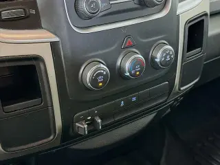 Ram 2500 2017 4x2 Big Horn 4dr Crew Cab 6.3 ft. SB Pickup