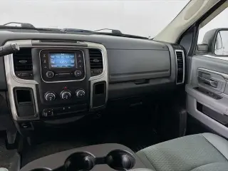 Ram 2500 2017 4x2 Big Horn 4dr Crew Cab 6.3 ft. SB Pickup