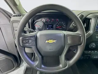 Chevrolet Silverado 1500 2025 4x2 Custom 4dr Crew Cab 5.8 ft. SB