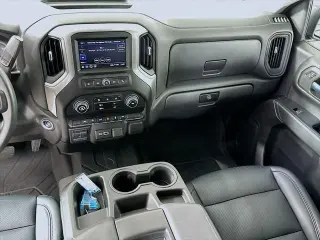Chevrolet Silverado 1500 2025 4x2 Custom 4dr Crew Cab 5.8 ft. SB
