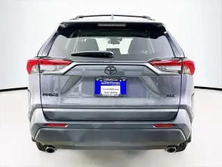 Toyota RAV4 2024 XLE Premium 4dr SUV