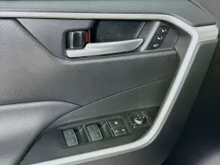 Toyota RAV4 2024 XLE Premium 4dr SUV