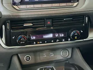 Nissan Rogue 2022 AWD SV 4dr Crossover