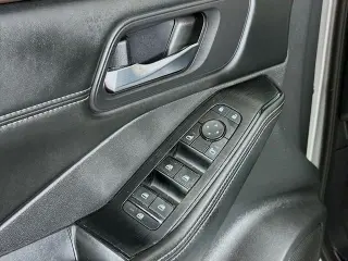 Nissan Rogue 2022 AWD SV 4dr Crossover