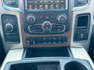 Ram 2500 2014 4x4 Laramie 4dr Crew Cab 6.3 ft. SB Pickup