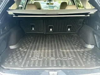 Subaru Outback 2021 AWD Limited 4dr Crossover