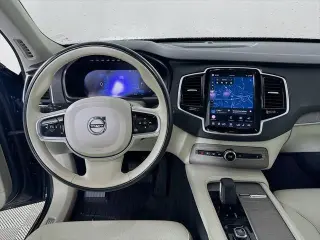 Volvo XC90 2023 AWD B5 Plus Bright Theme 4dr SUV