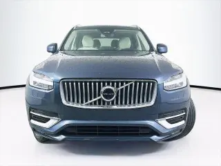 Volvo XC90 2023 AWD B5 Plus Bright Theme 4dr SUV