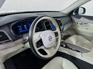 Volvo XC90 2023 AWD B5 Plus Bright Theme 4dr SUV