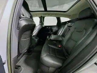 Volvo XC60 2023 AWD B5 Plus Bright Theme 4dr SUV