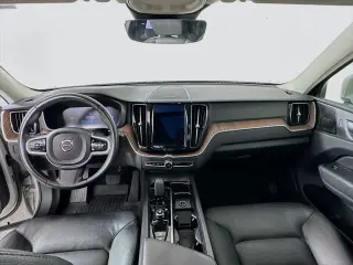 Volvo XC60 2023 AWD B5 Plus Bright Theme 4dr SUV
