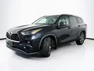 Toyota Highlander 2021 AWD XLE 4dr SUV