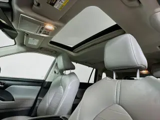 Toyota Highlander 2021 AWD XLE 4dr SUV