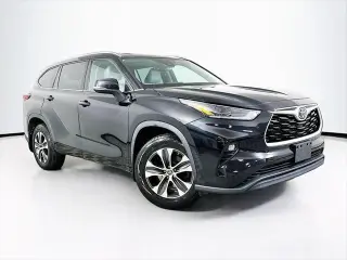 Toyota Highlander 2021 AWD XLE 4dr SUV