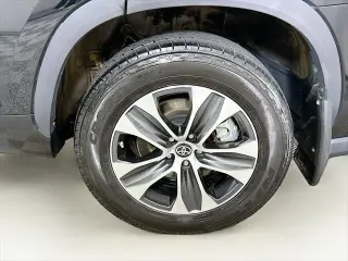 Toyota Highlander 2021 AWD XLE 4dr SUV
