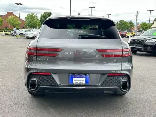 Genesis GV70 2022 AWD 2.5T Standard 4dr SUV