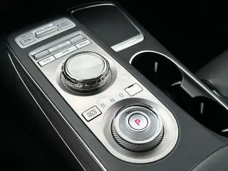 Genesis GV70 2022 AWD 2.5T Standard 4dr SUV