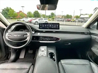 Genesis GV70 2022 AWD 2.5T Standard 4dr SUV