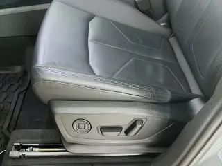 Audi Q3 2024 AWD quattro S line Premium 45 TFSI 4dr SUV