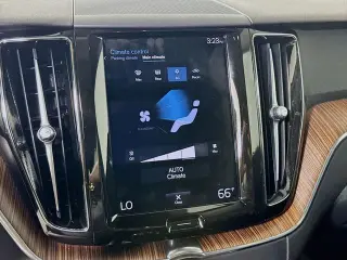Volvo XC60 2021 T5 Momentum 4dr SUV